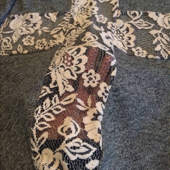 Forever 21 french terry cold shoulder sweater - Picture 2 of 7